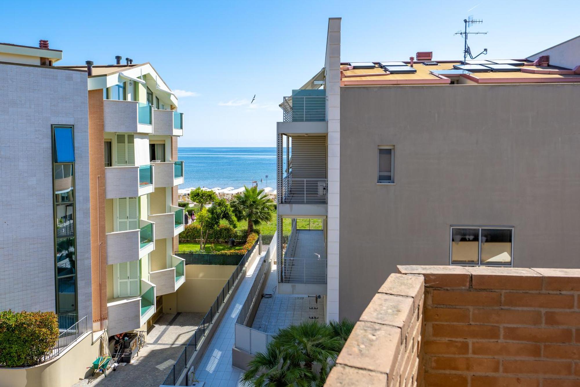 Di Matteo Hotel Roseto Degli Abruzzi Εξωτερικό φωτογραφία