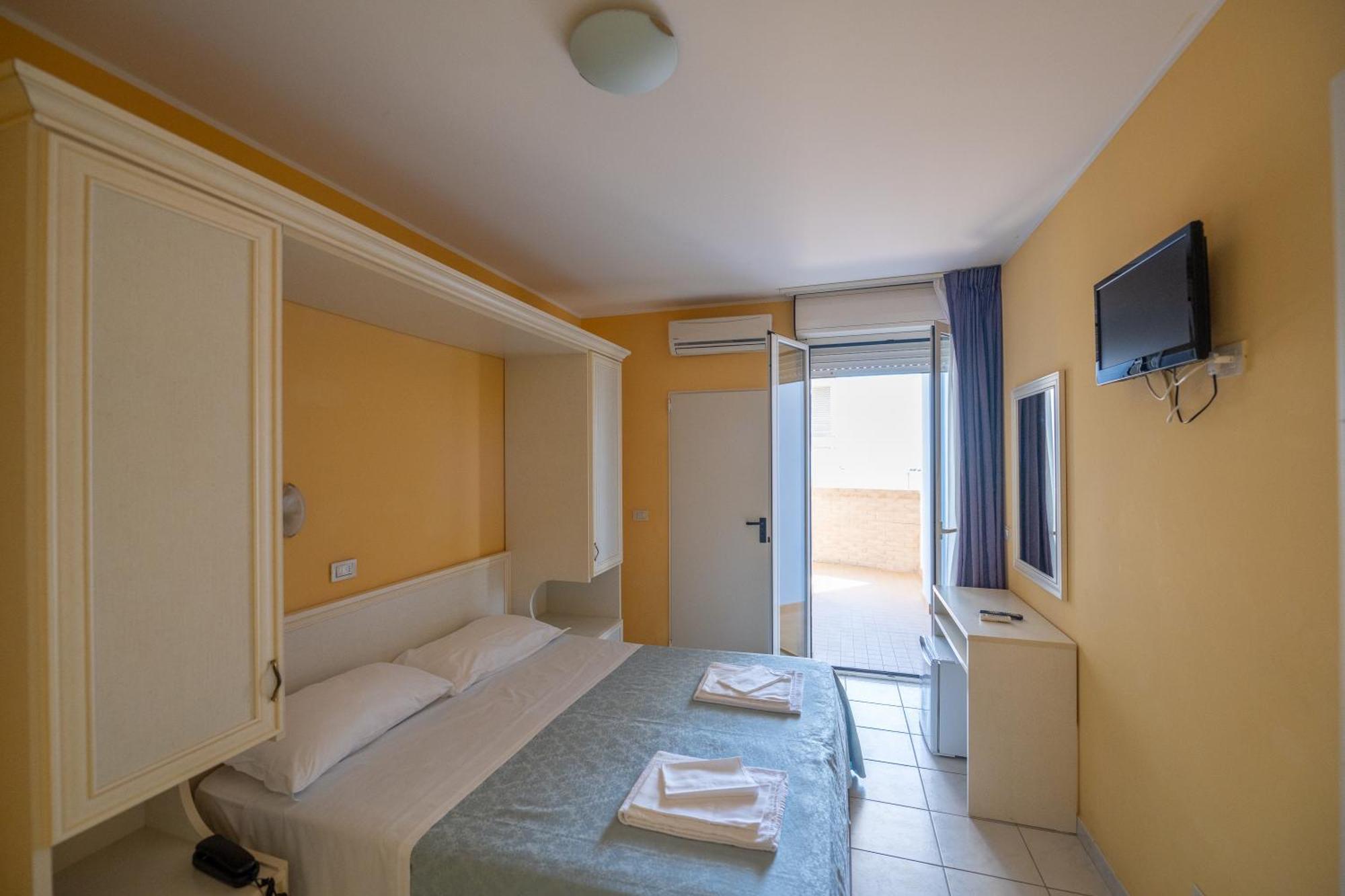 Di Matteo Hotel Roseto Degli Abruzzi Εξωτερικό φωτογραφία
