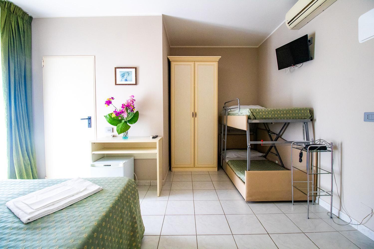 Di Matteo Hotel Roseto Degli Abruzzi Εξωτερικό φωτογραφία